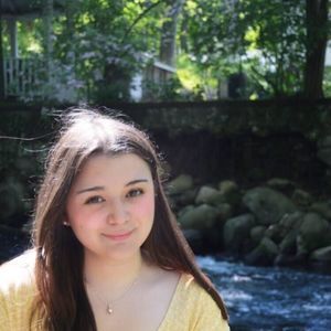 Meet your Posher, Abigail